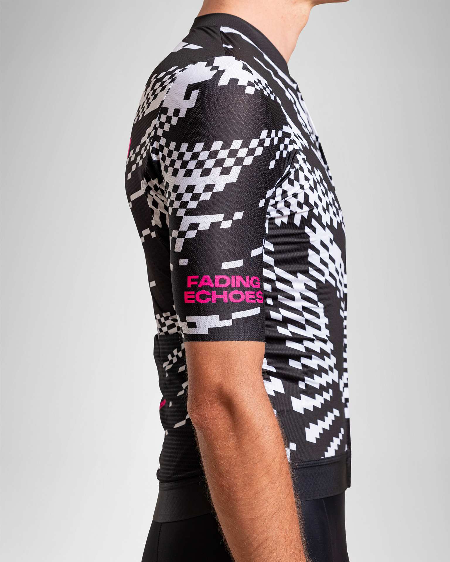 Fading Echoes - Rose